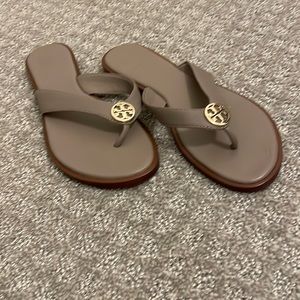 EUC Tory Burch Brenton Sandals